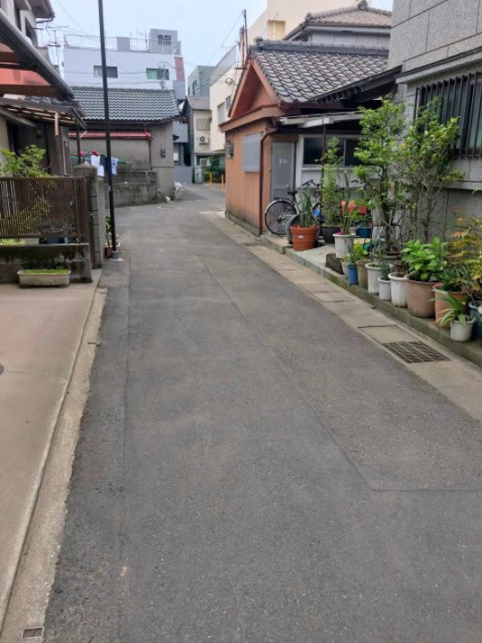 鹿児島県鹿児島市錦江町4-23の前面道路含む現地写真