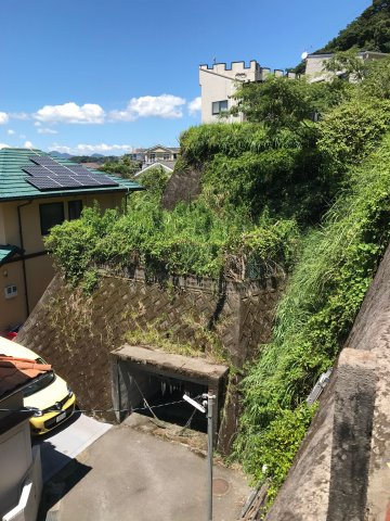 鹿児島県鹿児島市草牟田１丁目28-55の隣