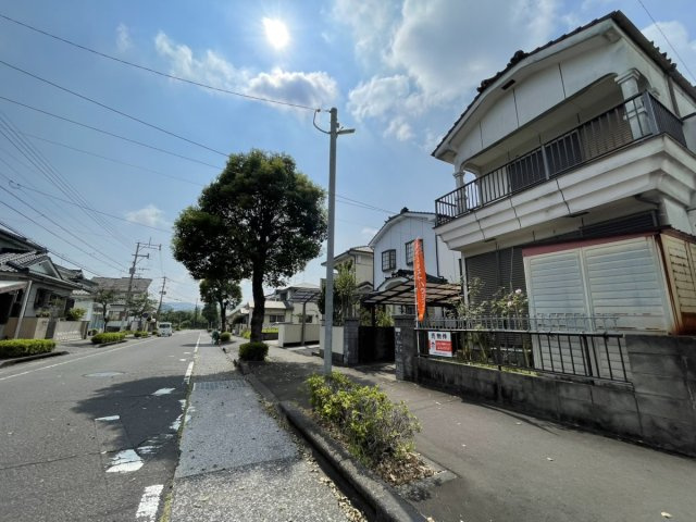 鹿児島県鹿児島市星ヶ峯１丁目4-14の前面道路含む現地写真