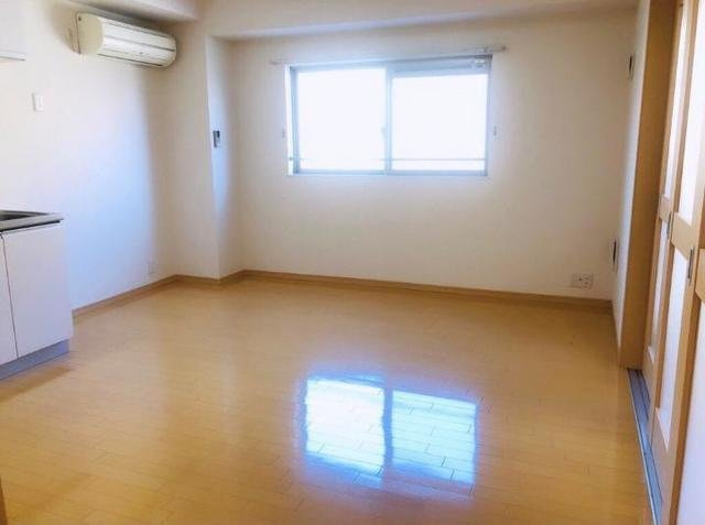 ユーヴェＳⅡの居間・リビング