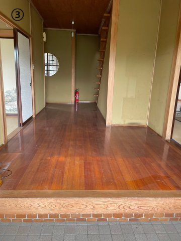 長野県長野市若穂綿内　中古戸建　庭付き一戸建て　夢のマイホーム　和の空間を重んじる6DKの広々一戸建ての玄関|シンプルで使いやすい玄関です