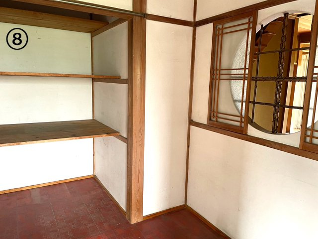 長野県長野市若穂綿内　中古戸建　庭付き一戸建て　夢のマイホーム　和の空間を重んじる6DKの広々一戸建ての脱衣所|1F脱衣所です
