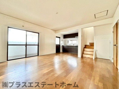 【居間・リビング】 | ゴールドウッズ新長田ビル