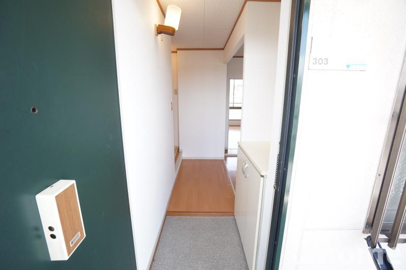 コーポバロールの玄関|きれいな玄関です