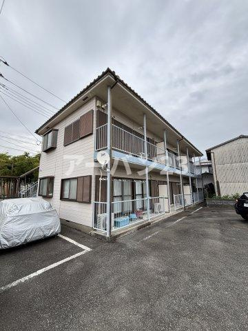 コーポエスの駐車場