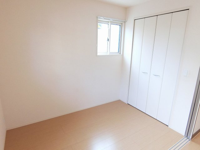 エトワールⅡの洋室|コンパクトで使いやすい洋室です