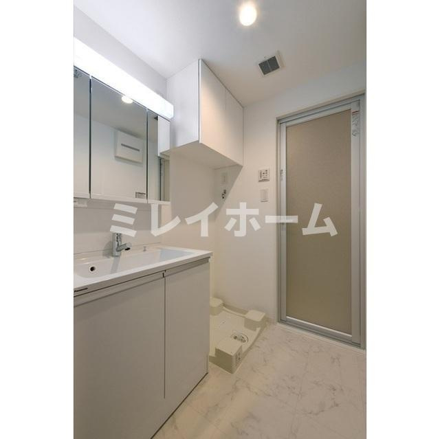 CHARMANTGRANDIRの浴室