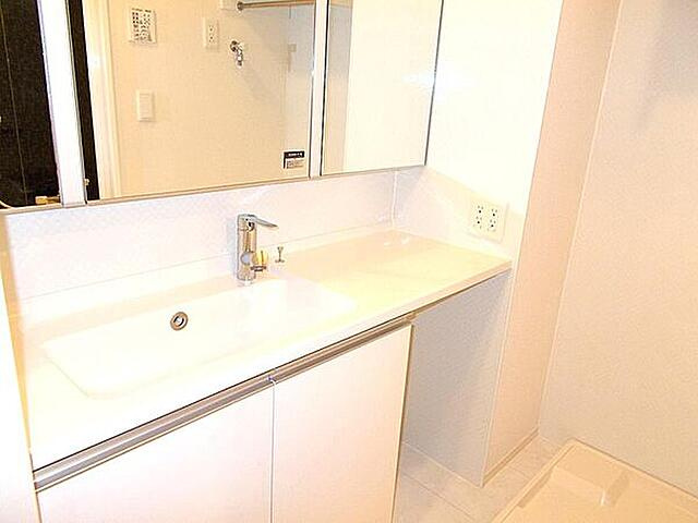 クレインリング丸山台の洗面所