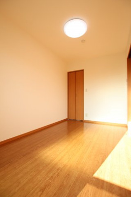 【洋室】 | ヴィラコートTYA