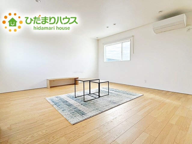 【寝室】 | ひたちなか市東石川　中古戸建 | ベッドを置いても余裕の広さがあります。パソコンや趣味のスペースなどインテリアを考えるのも楽しみですね！