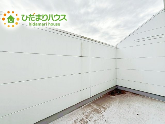 【バルコニー】 | ひたちなか市東石川　中古戸建 | バルコニー付きなら洗濯物がたくさん干せて乾きやすいですね