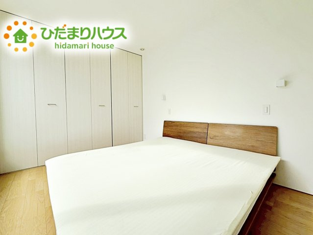 【洋室】 | ひたちなか市東石川　中古戸建 | ご家族様一人ひとりの大切なプライベート空間。シンプルなデザインなので、趣味・感性で個性的に飾ることができます♪