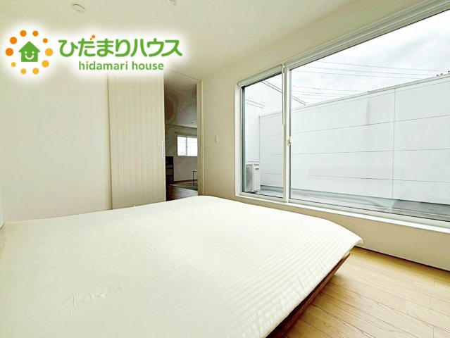 【洋室】 | ひたちなか市東石川　中古戸建 | シンプルな内観ですのでさまざまなインテリアスタイルを楽しめます。