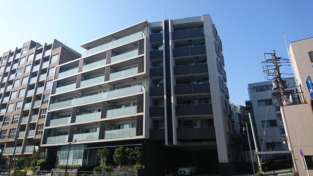 ライフピア新宿中落合の外観