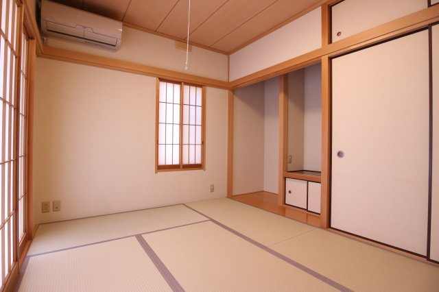 舞多聞西1丁目戸建の寝室