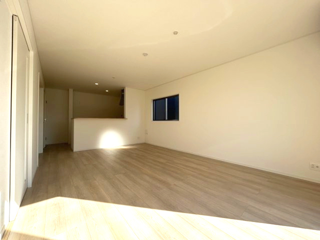 新築戸建　　上田市大屋第３　全２棟の居間・リビング