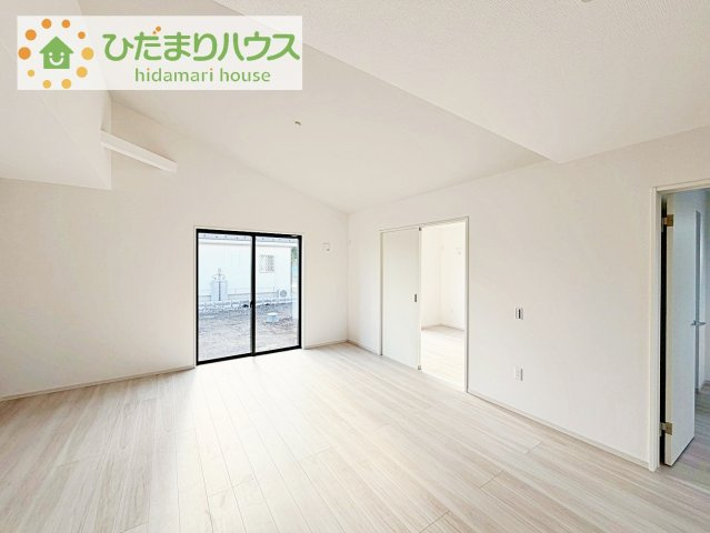 【居間・リビング】 | つくば市今鹿島9期　新築戸建　全3棟 | 早くお仕事終わらせて、家に帰りたくなるようなリビングです(^^♪