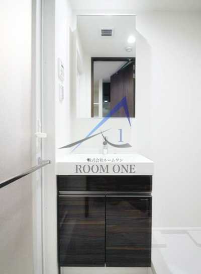 プレール・ドゥーク浅草Ⅳの洗面所|洗面台です。