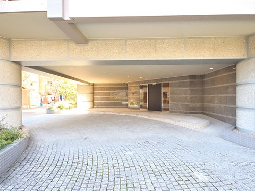 イトーピア目黒ブランニューのエントランス|エントランス　前回募集時／2024年3月の写真