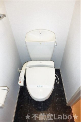 ホワイト バード B棟のトイレ