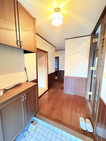 唐櫃台２丁目一戸建の玄関