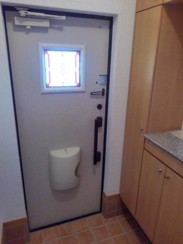 サンレミニオン　Ａの玄関