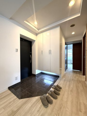 エクセルシオール円山の玄関