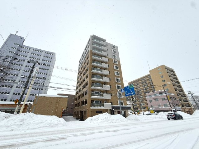 エクセルシオール円山の外観