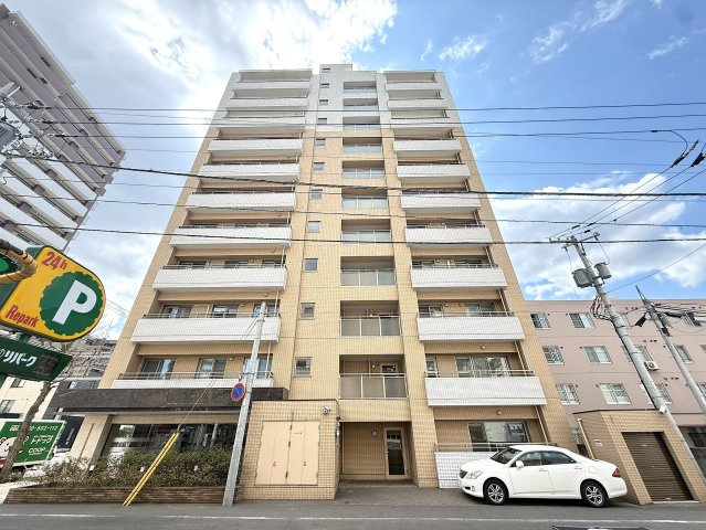 エクセルシオール円山の外観