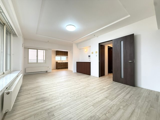 エクセルシオール円山の居間・リビング