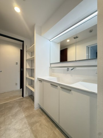 エクセルシオール円山の独立洗面台