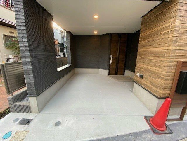 文京区小日向３丁目戸建の駐車場