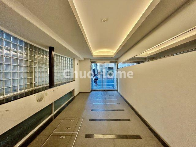 T-WOODのエントランス|エントランス