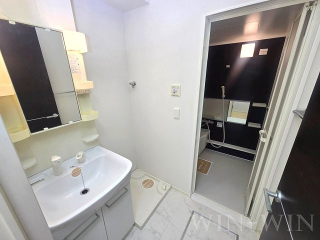 ウィット瓦町の洗面所|イメージ（同建物内別部屋の写真です）