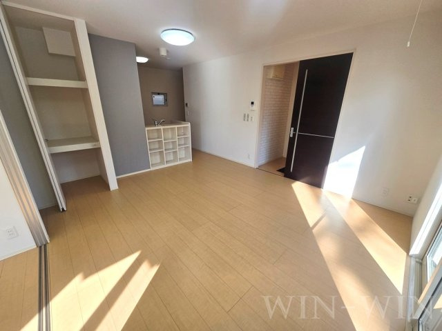 ウィット瓦町の居間・リビング|イメージ（同建物内別部屋の写真です）