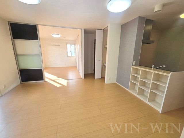 ウィット瓦町の居間・リビング|イメージ（同建物内別部屋の写真です）