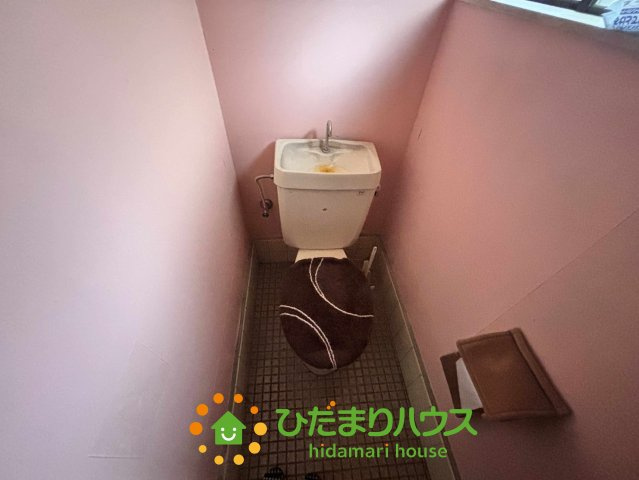 加須市富士見町　中古一戸建てのトイレ