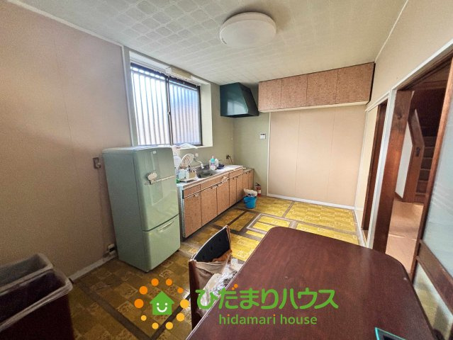 加須市富士見町　中古一戸建てのキッチン