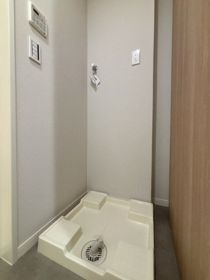 【洗面所】 | カーサ・ソンリエンテ | 広い洗面スペース