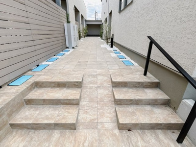 【その他】 | カーサ・ソンリエンテ | エントランス