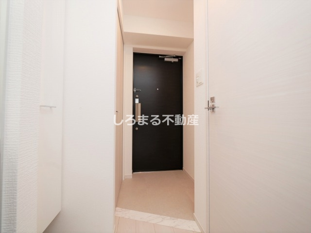 スワンズシティ中之島クロスの玄関