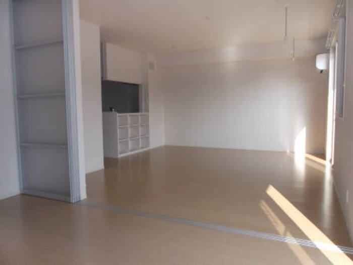 Allureの居間・リビング