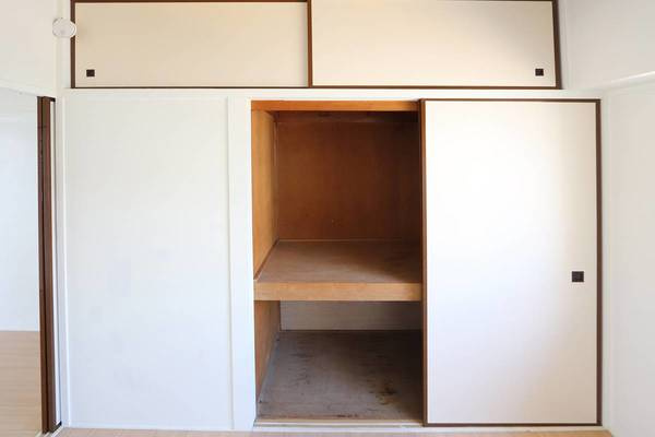 ビレッジハウス願万地1号棟の収納|ビレッジハウスの同一物件・同一タイプの間取りの写真です