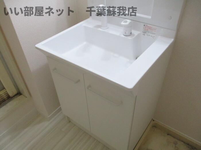 ヴィラージュ　Ｂの洗面所|脱衣スペースもあります