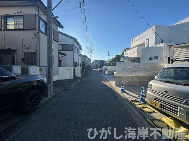 藤沢市辻堂5丁目　新築戸建の前面道路含む現地写真|1月29日撮影　建築中　前面道路