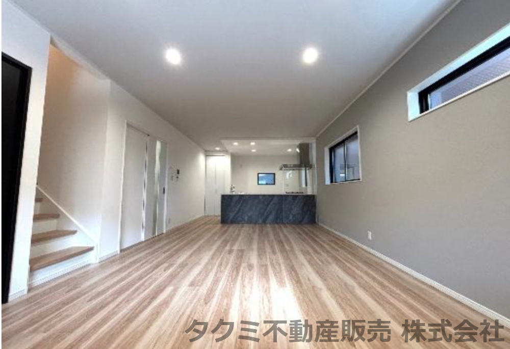 神戸市垂水区星陵台　新築一戸建の居間・リビング