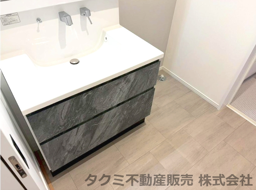 神戸市垂水区星陵台　新築一戸建の洗面所