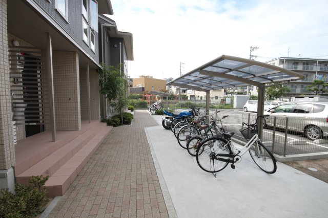 ManoirⅡのエントランス|落ち着いたエントランスです