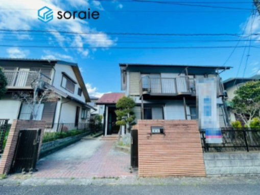 日高市武蔵台　中古戸建の玄関|3/16　撮影