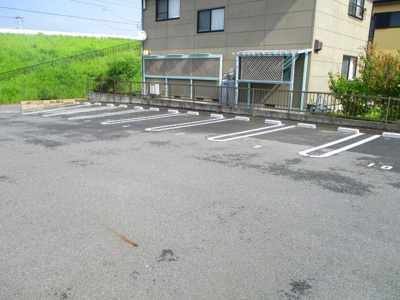 【駐車場】 | コマンドゥ－ル